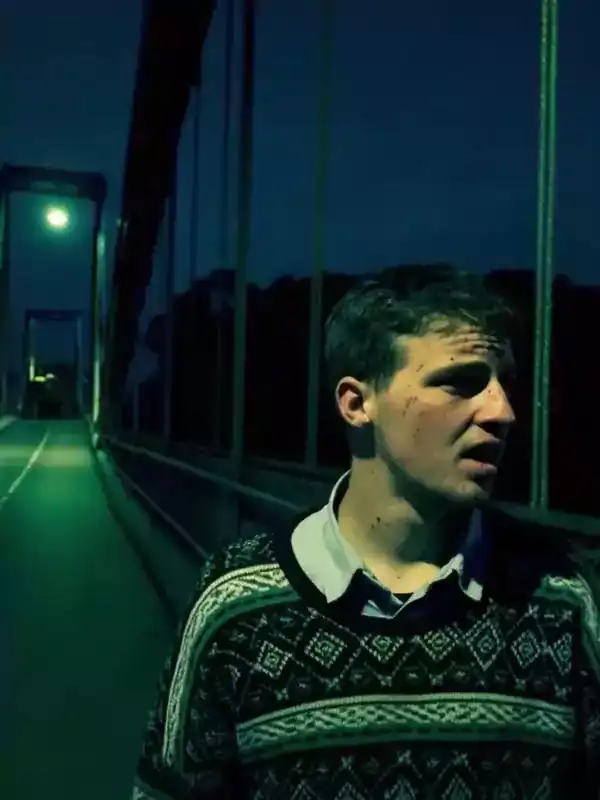 Loading the media file...