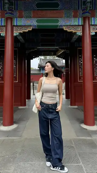 Loading the media file...