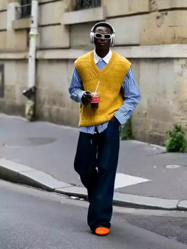 Loading the media file...