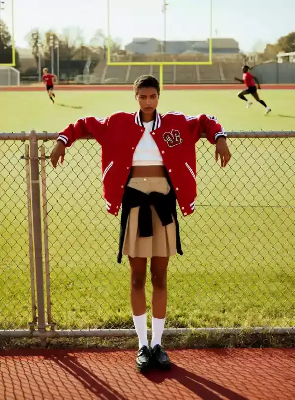 Loading the media file...