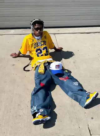 Loading the media file...