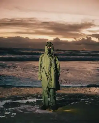 Loading the media file...