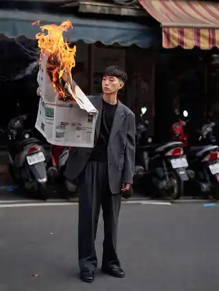 Loading the media file...