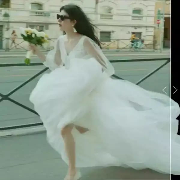 Loading the media file...