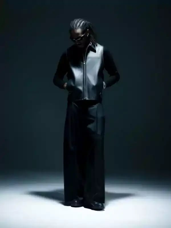 Loading the media file...