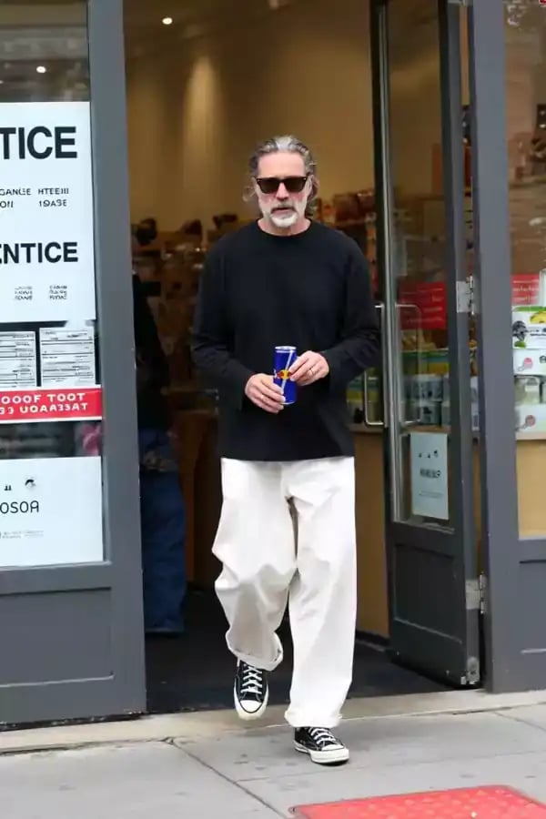 Loading the media file...