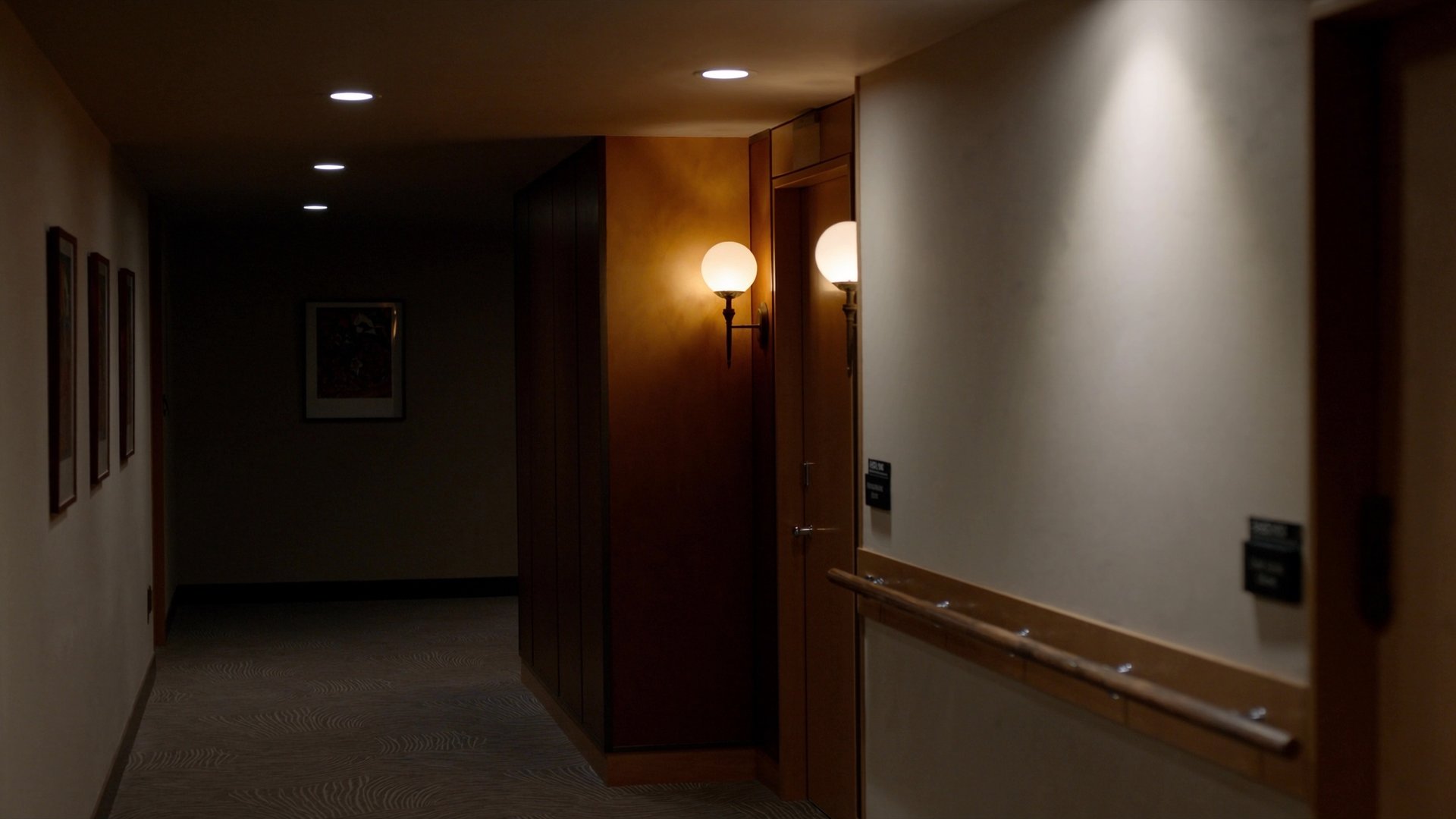 hotel_corridor