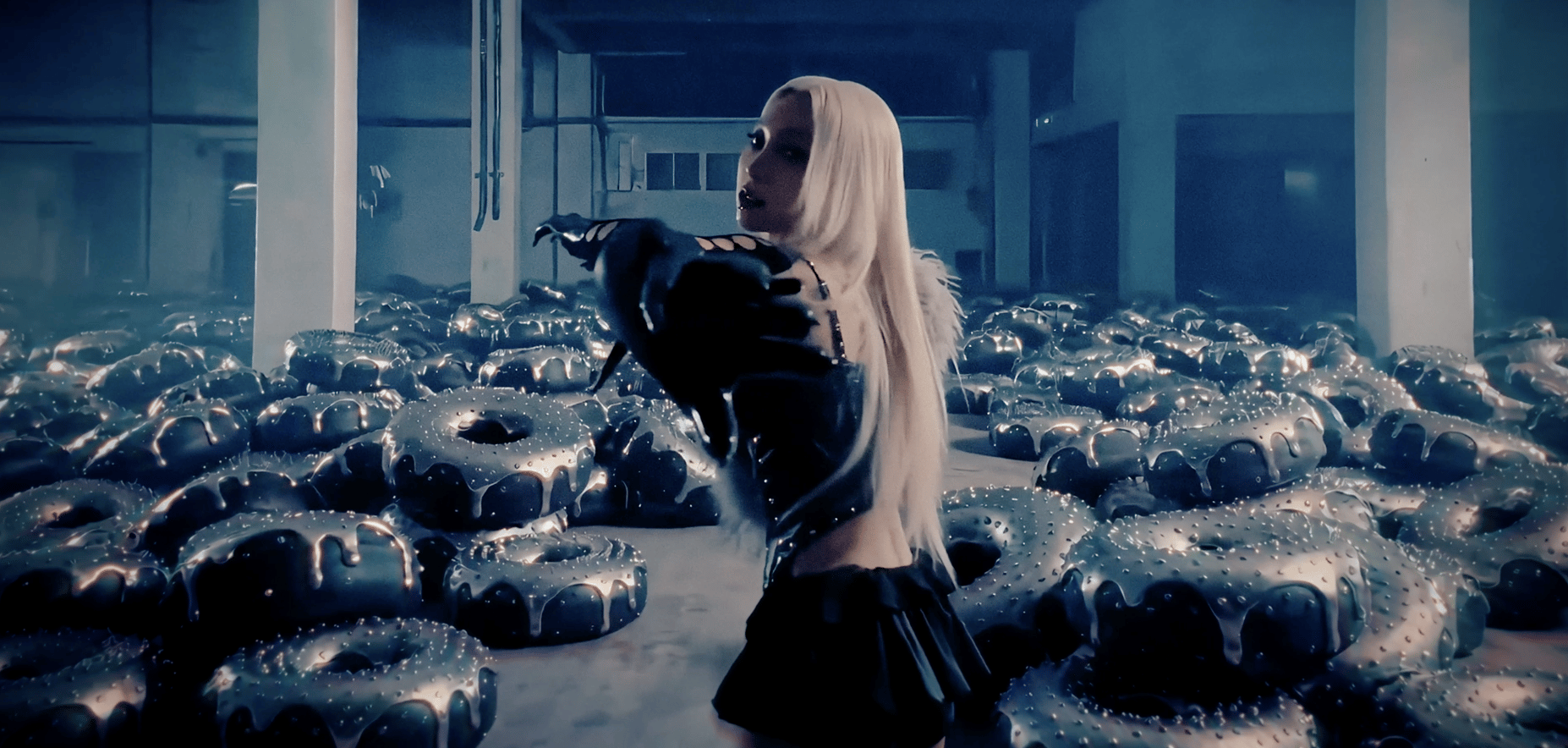 Double Shots Produces Music Videos for Pop Idol, Ivy, with Cinema Studio