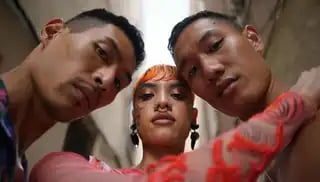 Loading the media file...