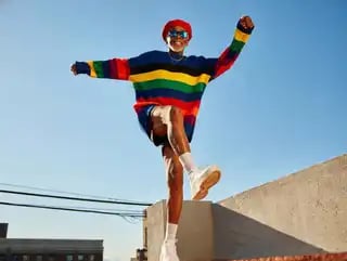 Loading the media file...