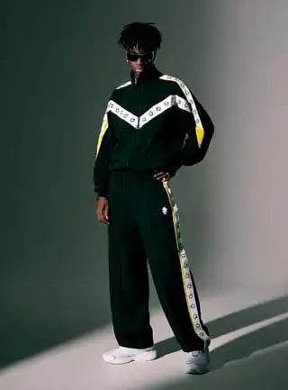 Loading the media file...