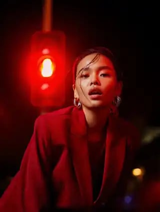 Loading the media file...