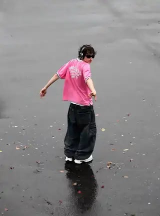 Loading the media file...