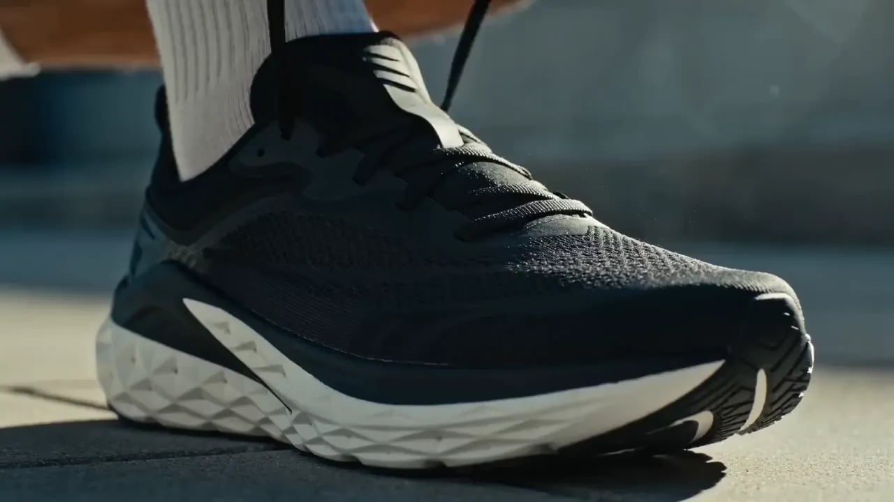 Loading the media file...