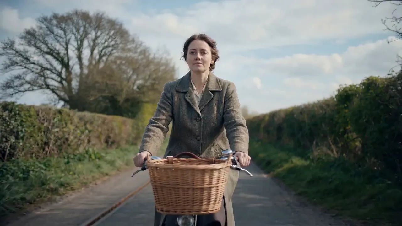 Loading the media file...