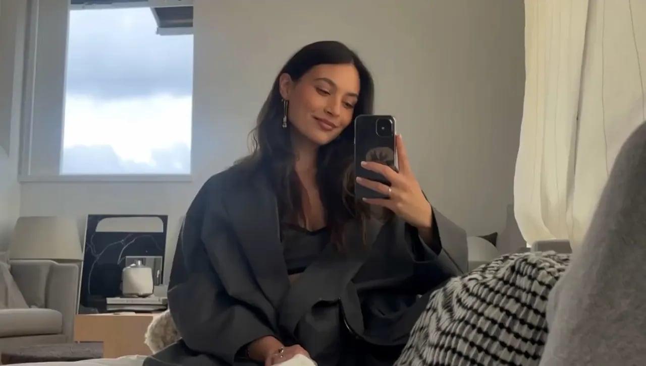 Loading the media file...