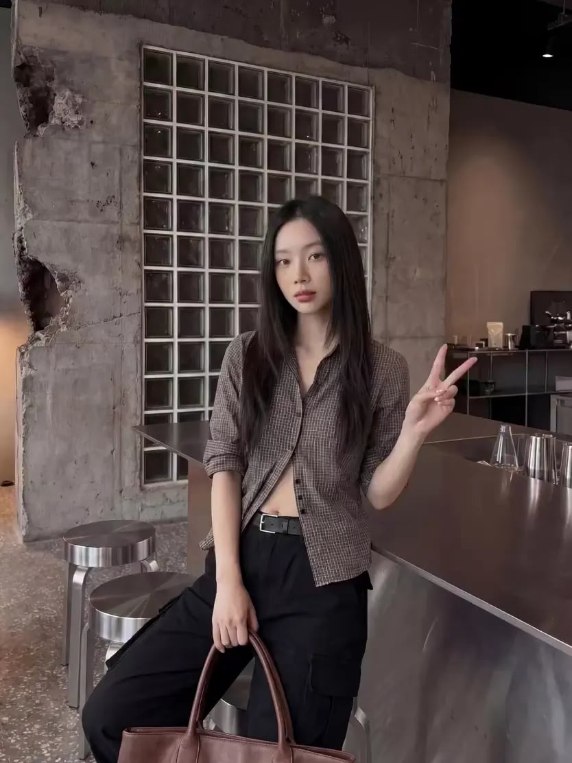 Loading the media file...